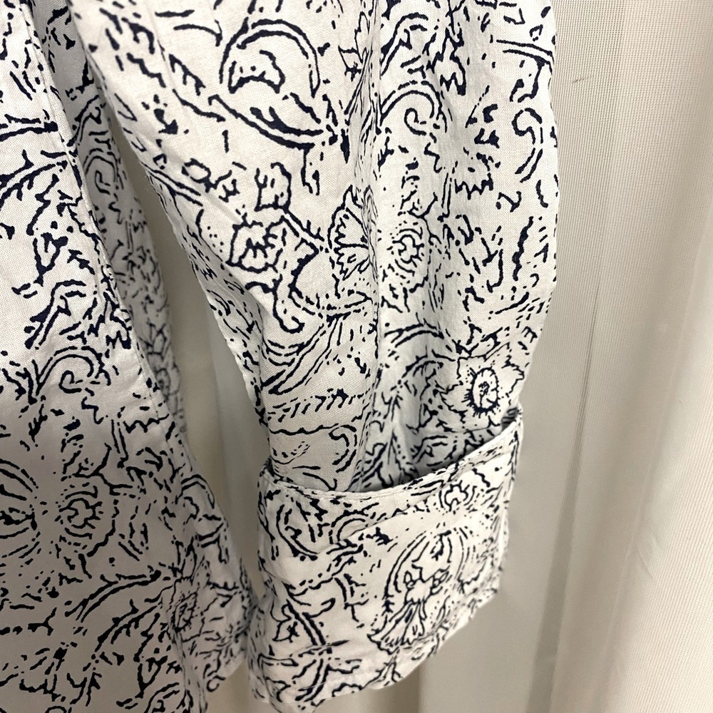 Banana Republic Soft Wash Dress Shirt - Picture 4 of 10